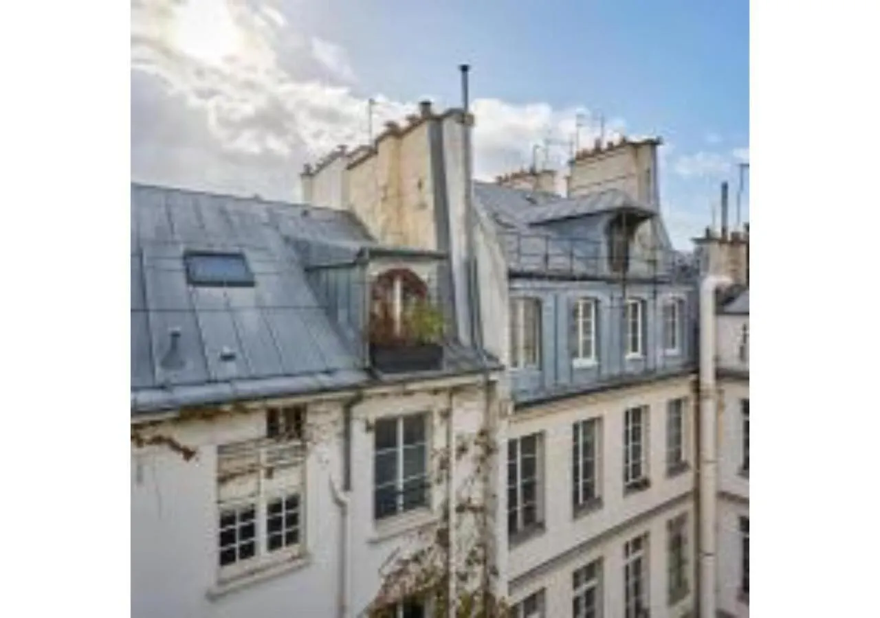 Duplex Center Of Paris By Studio Prestige France